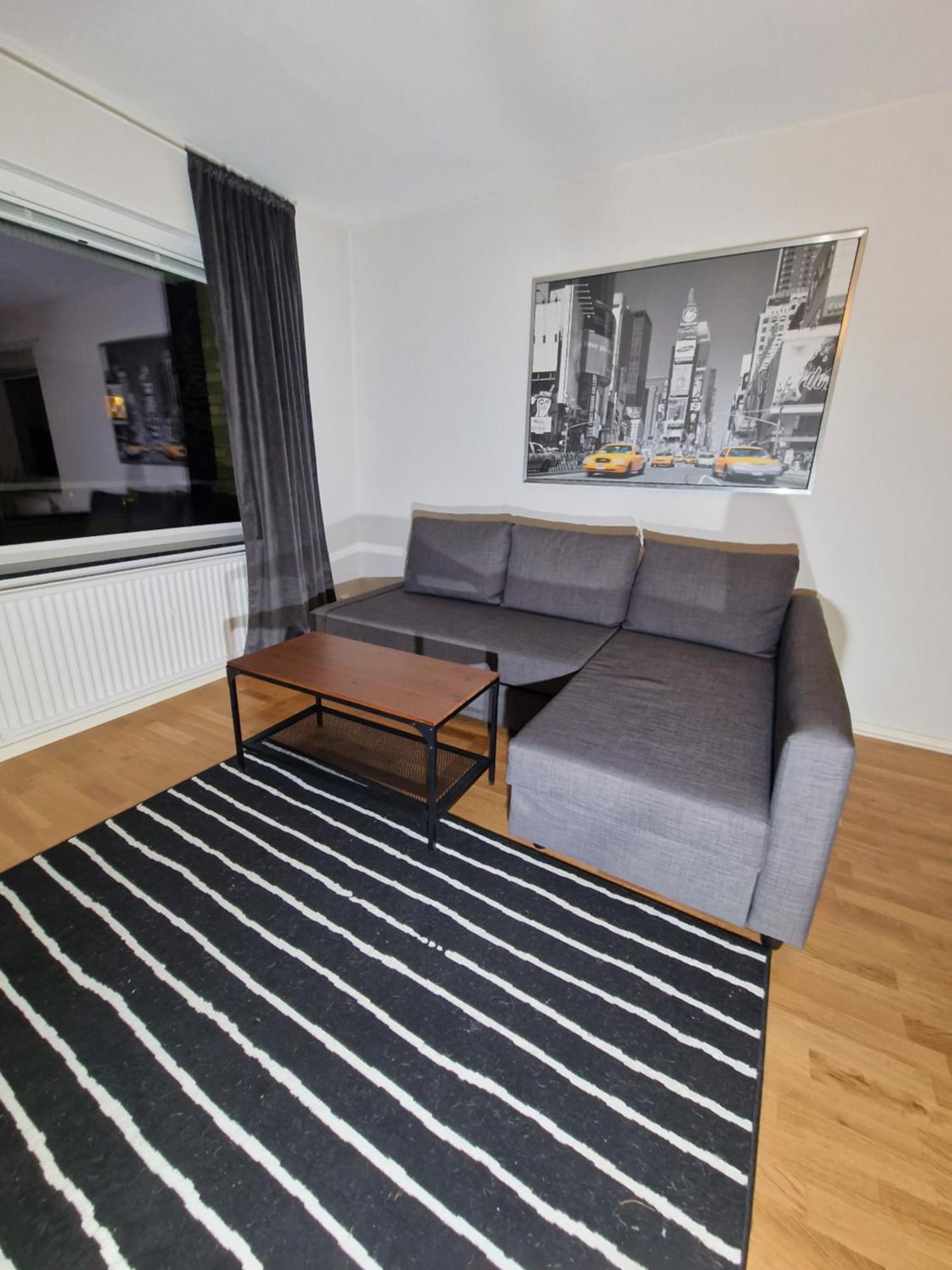 En Nyrenoverad Laegenhet Med 2 Sovrum